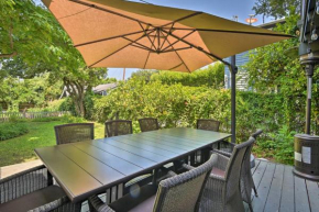Evolve Inviting Bungalow Close to Downtown LA!